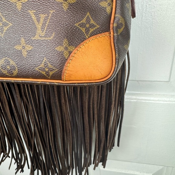 Louis Vuitton Vintage Brown Monogram Crossbody Bag with Fringe - Picture 10 of 16